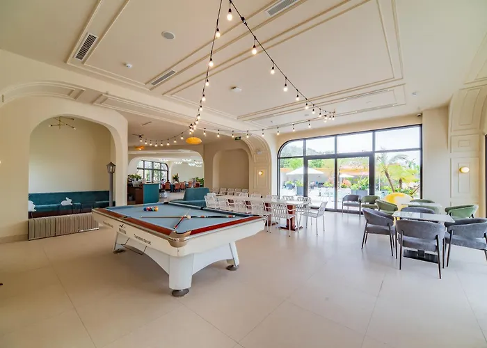 Mare Monti Villa&hotel Hạ Long